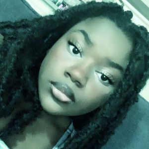 Meet your Posher, Shelby